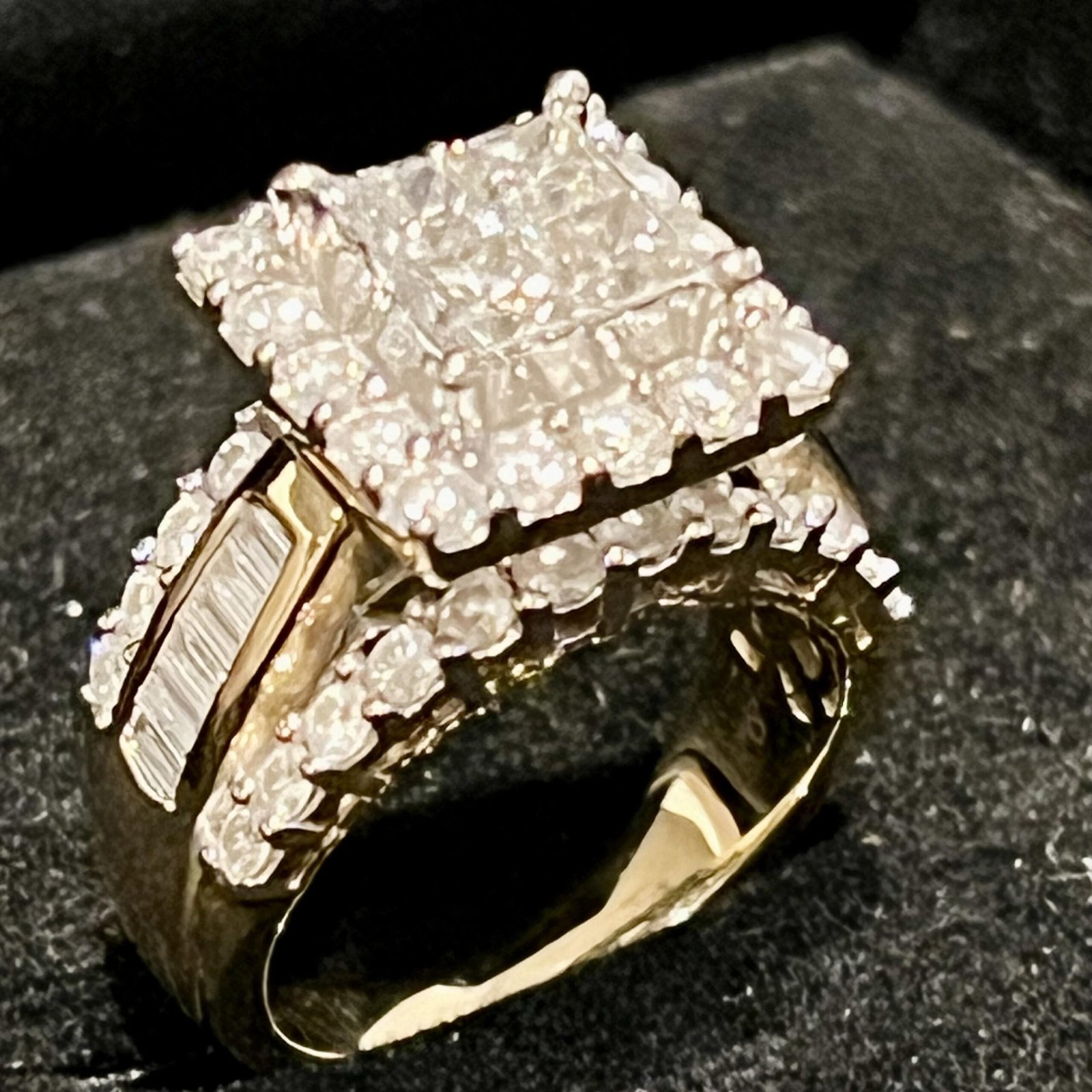 Stunning Diamond Ring Sold for a Noble Cause